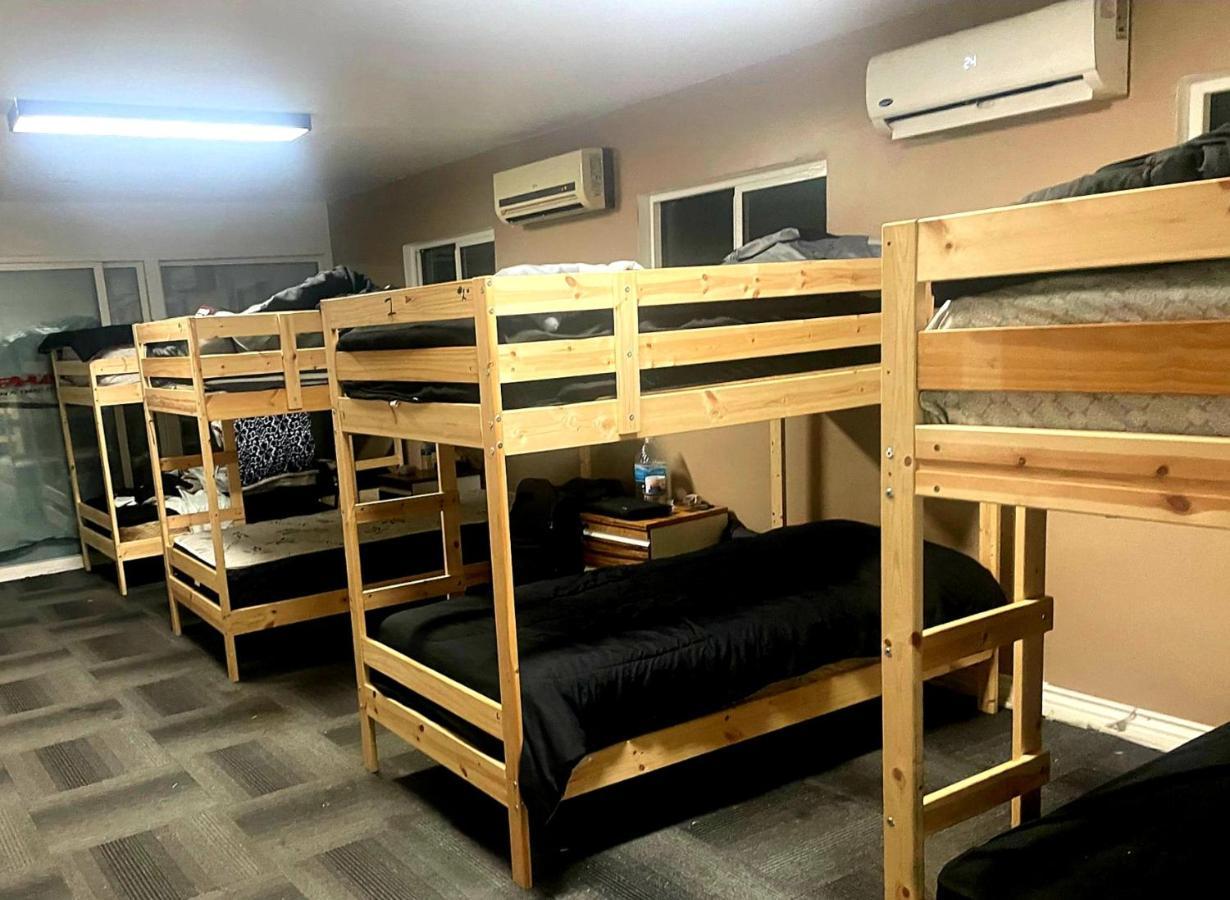 Humble Abode At El Monte Hostel Kültér fotó